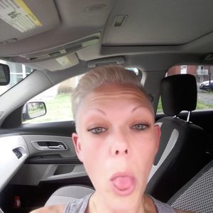 Meet your Posher, Marie-claude